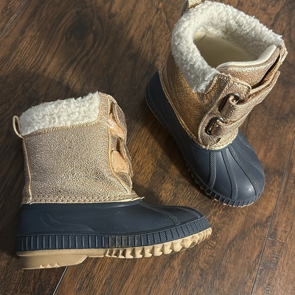 winter boot oh water size 9/10 - Picture 2 of 5